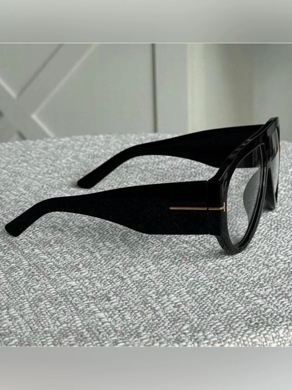 Black Aviator Sunglasses with Gold Accent